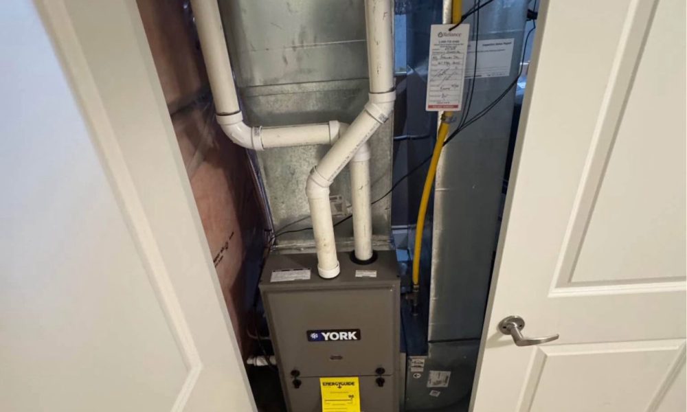 573604139_122265942728226139_7647186999829401650_n